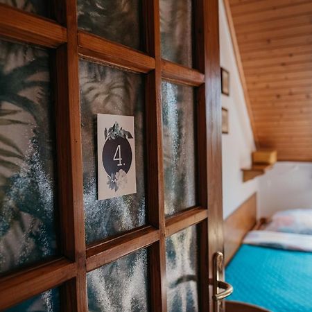 Hotel Hemina Vendeghaz Tata Exteriér fotografie