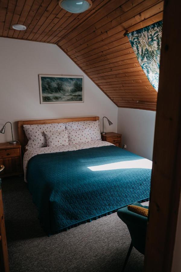 Hotel Hemina Vendeghaz Tata Exteriér fotografie
