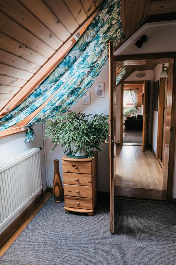 Hotel Hemina Vendeghaz Tata Exteriér fotografie