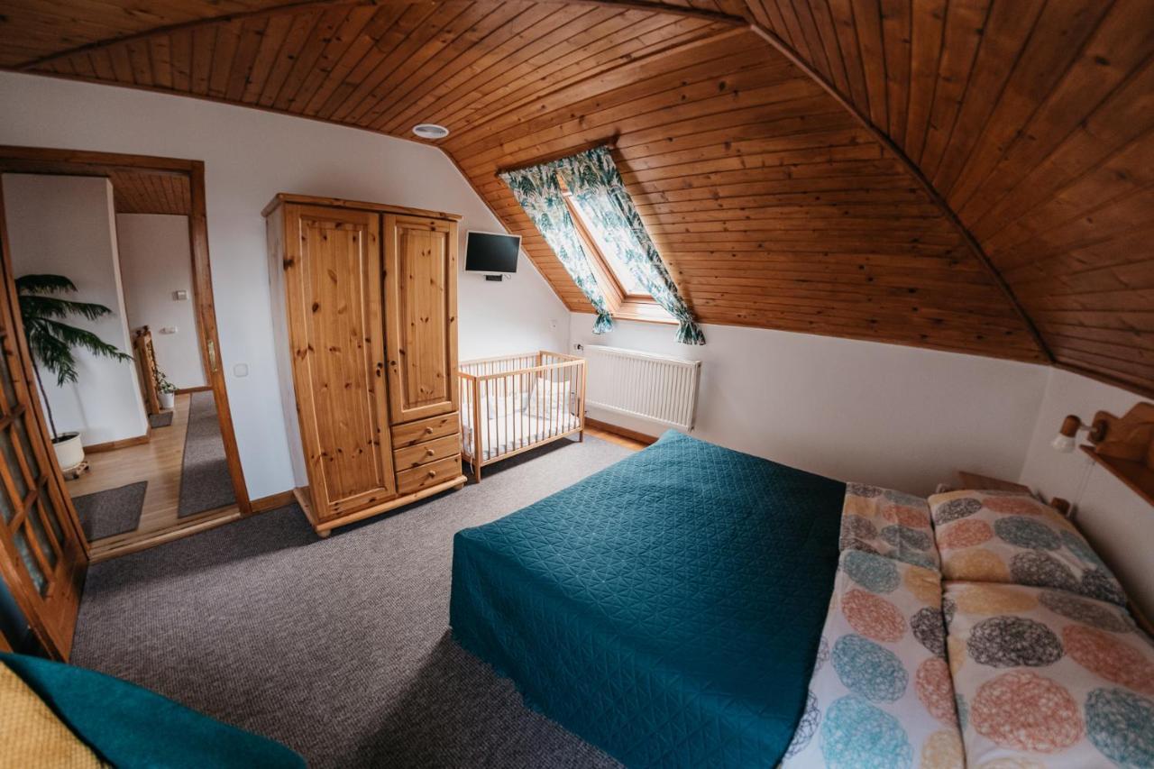 Hotel Hemina Vendeghaz Tata Exteriér fotografie