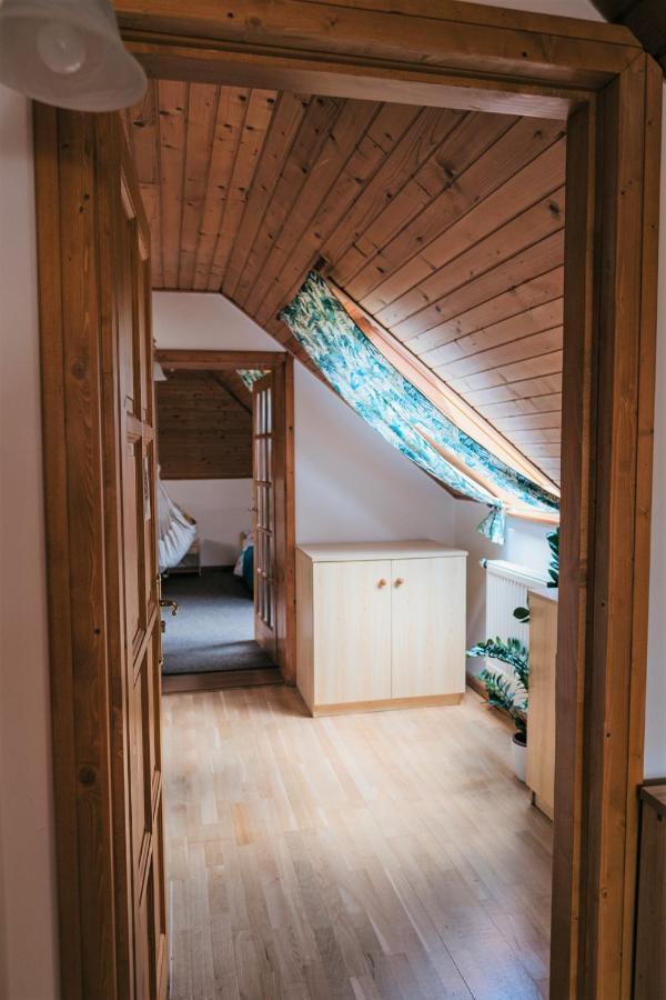 Hotel Hemina Vendeghaz Tata Exteriér fotografie