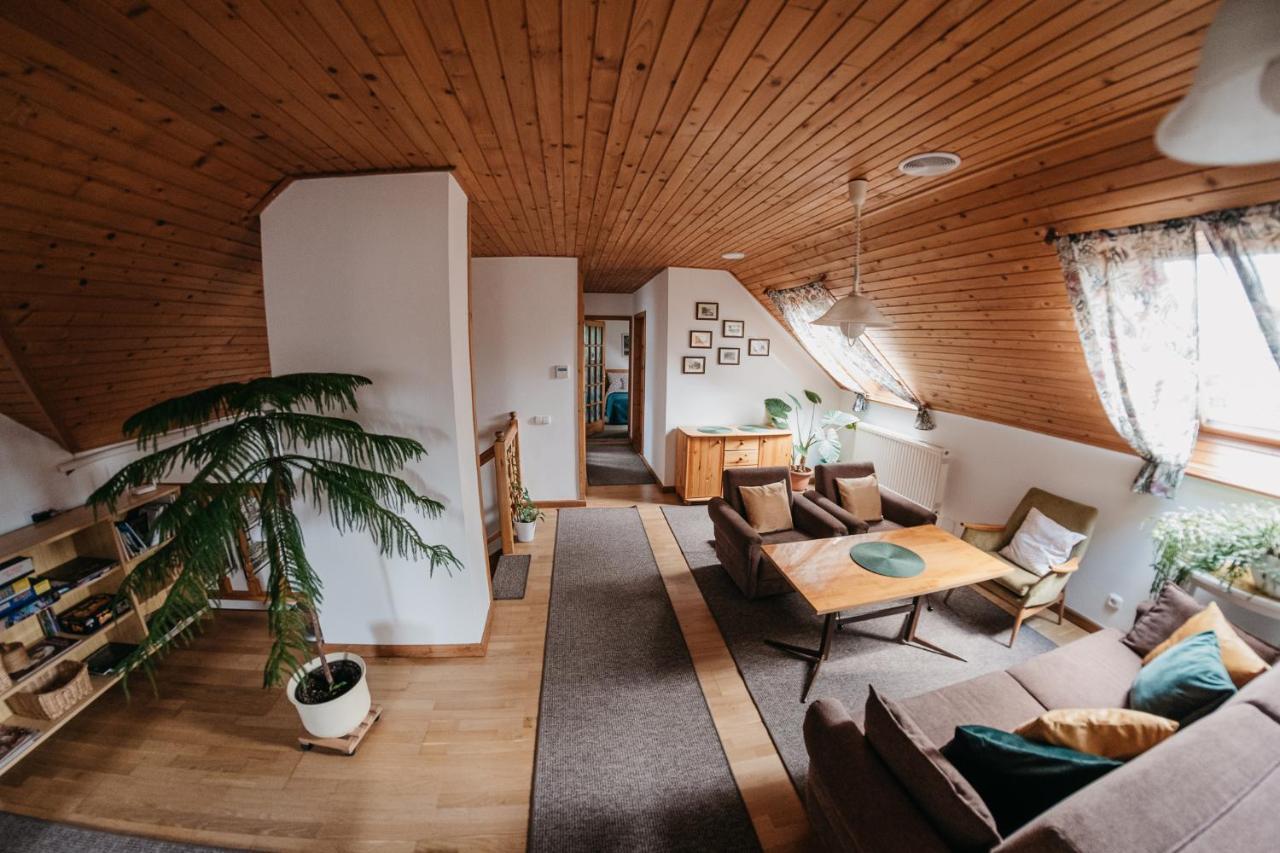 Hotel Hemina Vendeghaz Tata Exteriér fotografie